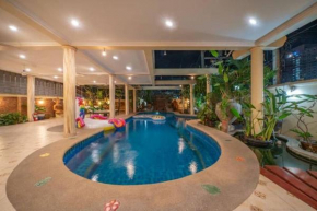 芭提雅,พัทยา,Jomtien beach 500m,Luxury Thai style ,5BR pool Villa,BBQ,#118